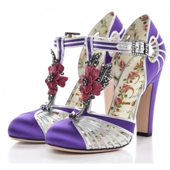 Gucci  Nappa Silk Mariska Embellished T-Strap Pumps 37IT - Picture 1 of 10